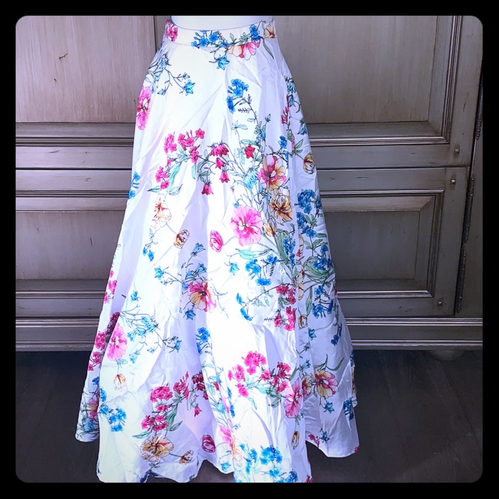 Ball gown floral skirt size 3